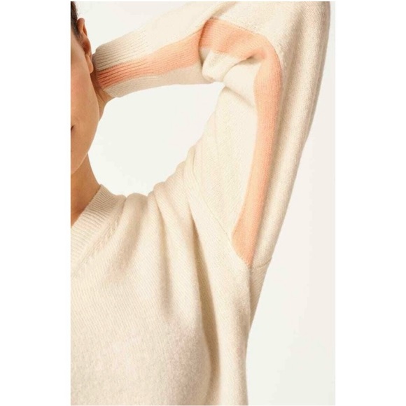 Sweaty Betty Recline Wool V Neck Sweater in Lily White Size Small - Picture 2 of 9